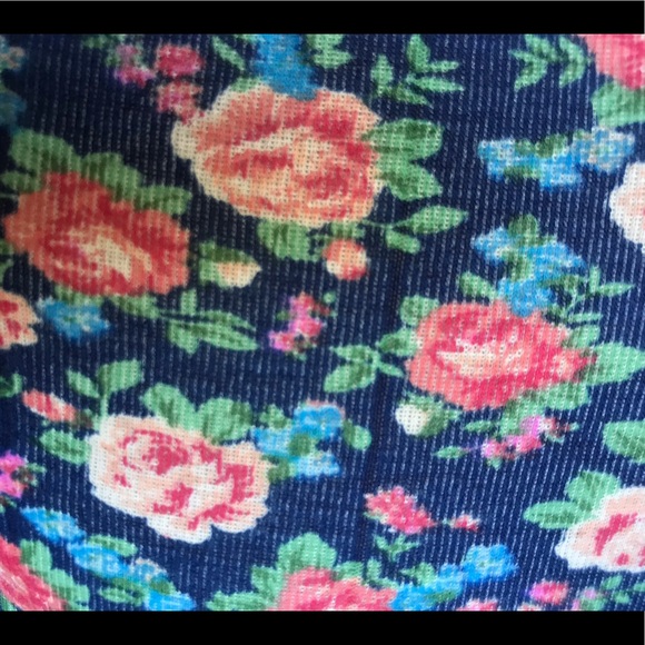 Floral Cropped Tank Top - Picture 4 of 4